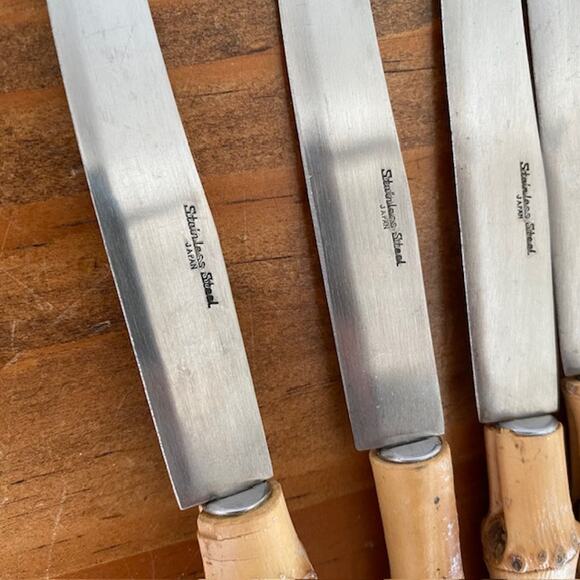 8 Vintage Bamboo Handle Stainless Steel Butter Knives - Made in Japan - Picture 3 of 4